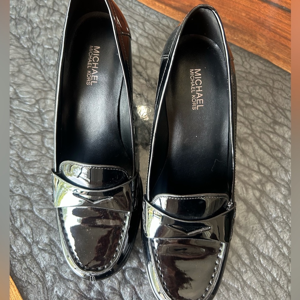 Michael Kors block heels, style name Buchanen